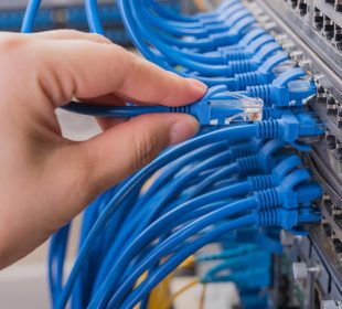 نصب و نگهداری شبکه